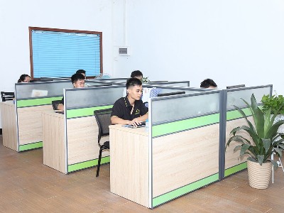 鼎拓數(shù)控-辦公環(huán)境 鼎拓數(shù)控-辦公環(huán)境